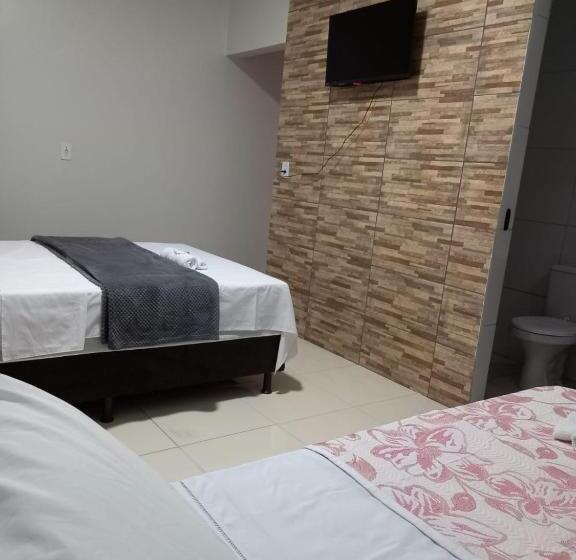 컴포트 트리플 룸, Enlace