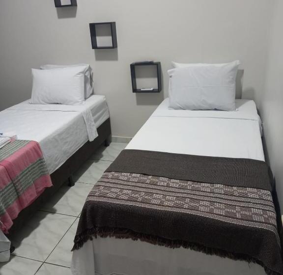 4인용 스탠다드 룸, Enlace