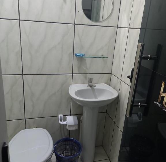 4인용 스탠다드 룸, Enlace