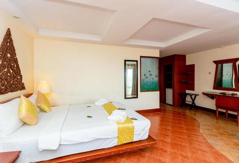 디럭스 룸, Ao Nang Bay Resort