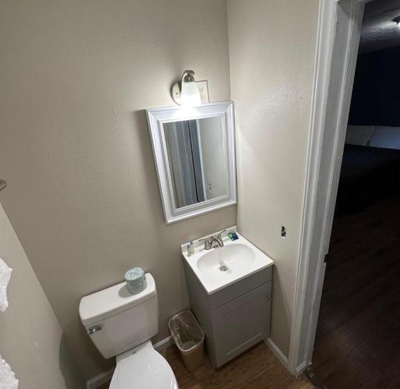 Стандартный Номер Кровать Кинг, Bea S Parkway Inn