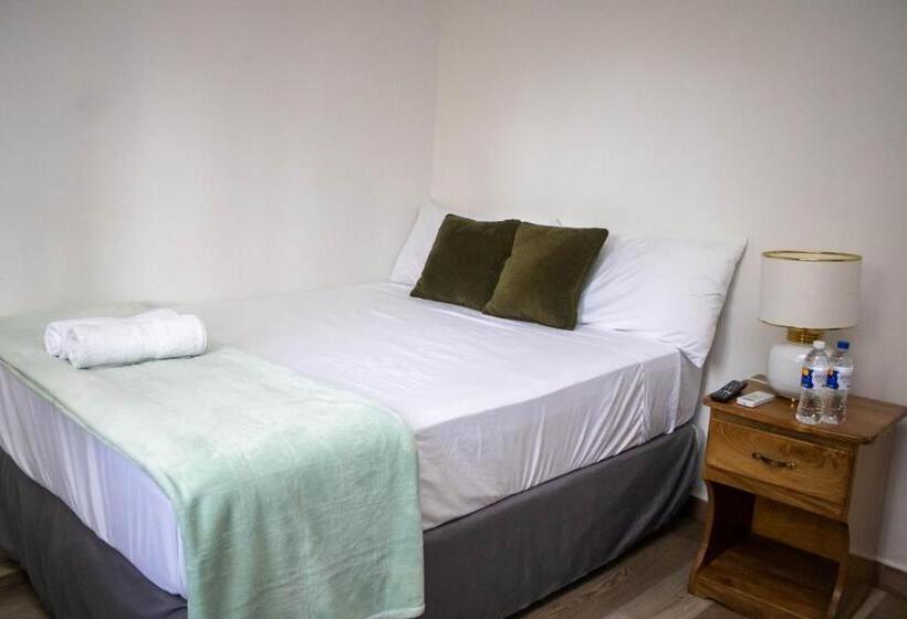 اتاق خانوادگی با چشم‌انداز باغ, Cocoview Valle De Angeles