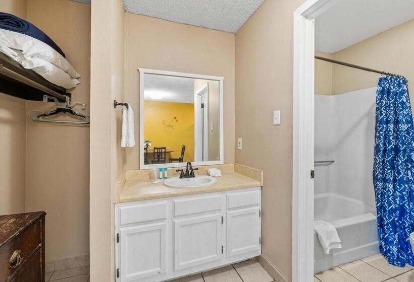 디럭스 스튜디오, Hacienda Del Rio