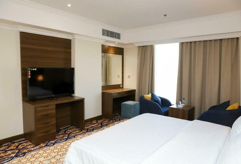 스탠다드 룸 킹사이즈 침대, Hola