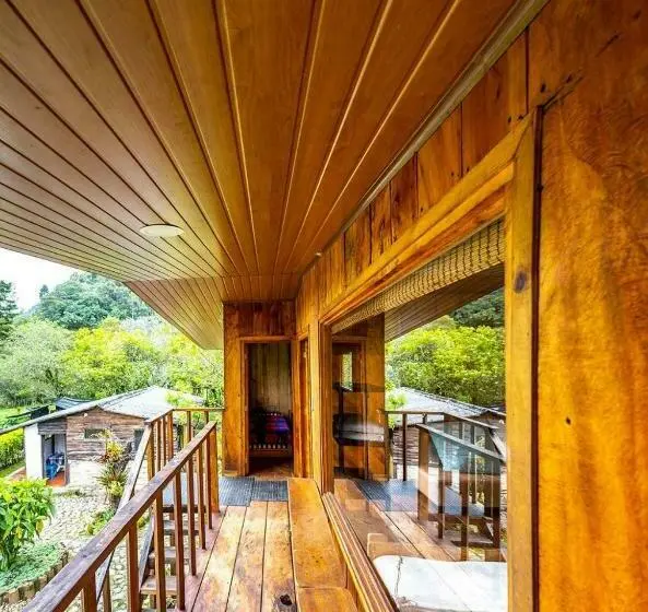 ファミリールーム, Leguaro Refugio De Colibríes