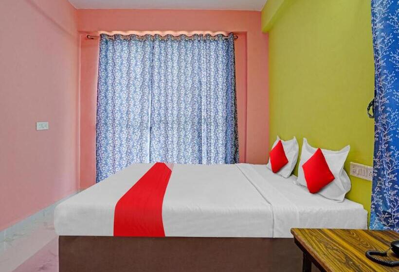 חדר קלאסי לשלושה, Oyo Flagship 81153 Bay Watch