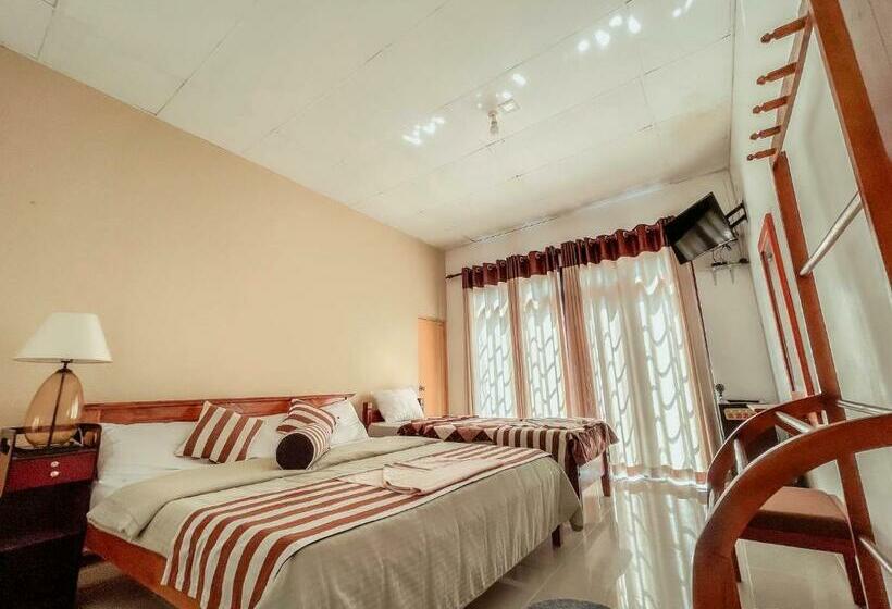 Quarto Triplo Estandar, Hillcrest Haputale