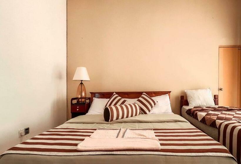 Quarto Triplo Estandar, Hillcrest Haputale