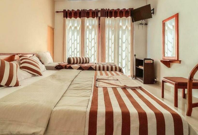 Quarto Triplo Estandar, Hillcrest Haputale