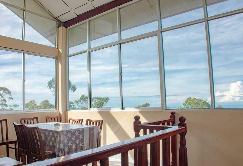 Quarto Familiar, Hillcrest Haputale