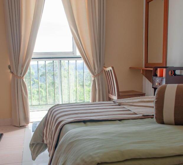 Quarto Estandar, Hillcrest Haputale