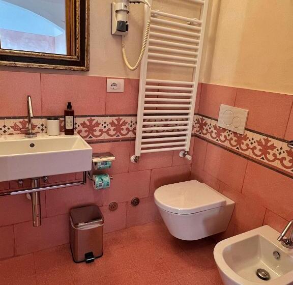 スーペリアールーム, Fattoria Monastero Sant Anna In Camprena