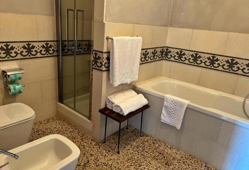 スイート, Fattoria Monastero Sant Anna In Camprena