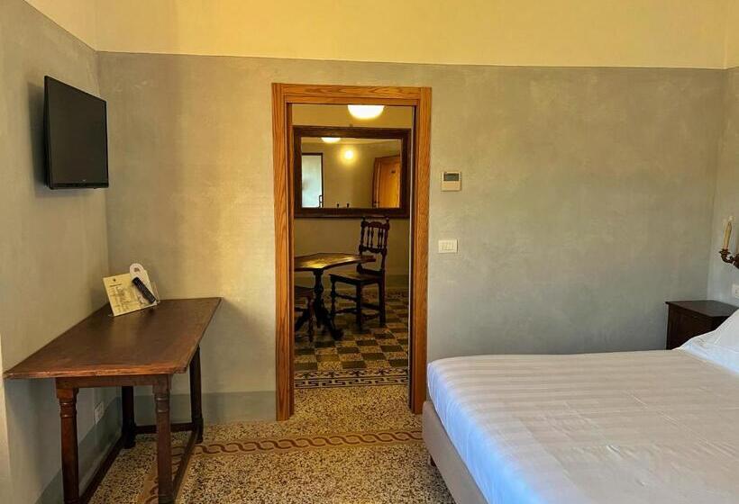 スイート, Fattoria Monastero Sant Anna In Camprena