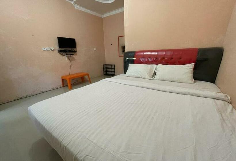 디럭스 룸, Oyo 92464 Efniati Homestay Syariah