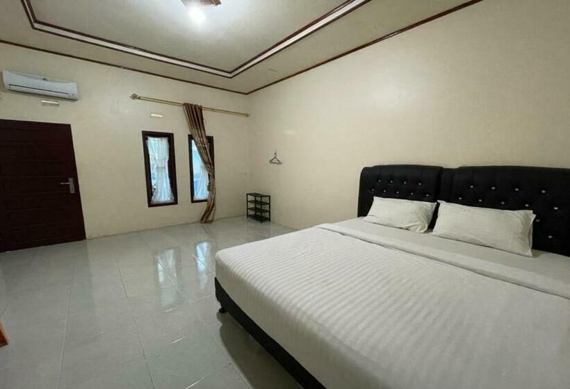 Люкс Повышенной Комфортности, Oyo 92464 Efniati Homestay Syariah