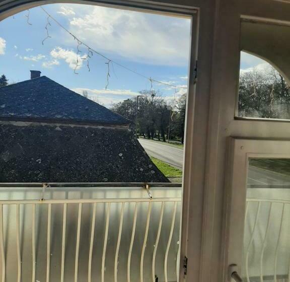 スタンダードトリプルルーム, Magyar Csárda és Vendégház