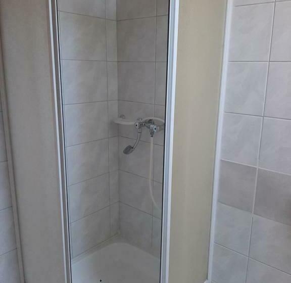 スタンダードトリプルルーム, Magyar Csárda és Vendégház