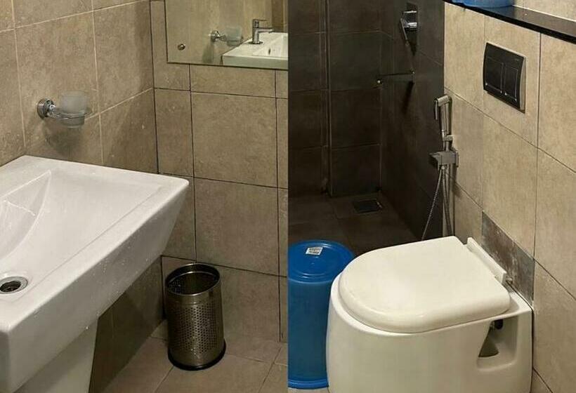 חדר דלוקס לשלושה, Oyo Coco Land