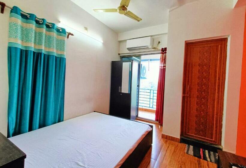 Deluxe Room, Rest Inn Sankara Nethralaya Near Candor Unitech