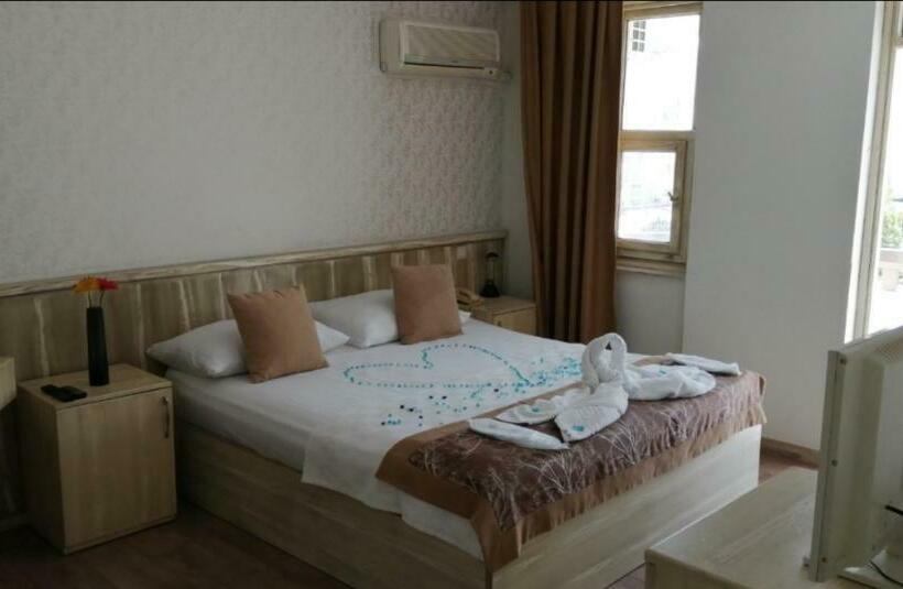 Номер Economy, Awen Lara