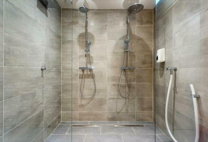 سوئیت با تخت بزرگ, Privé Spa L Amour