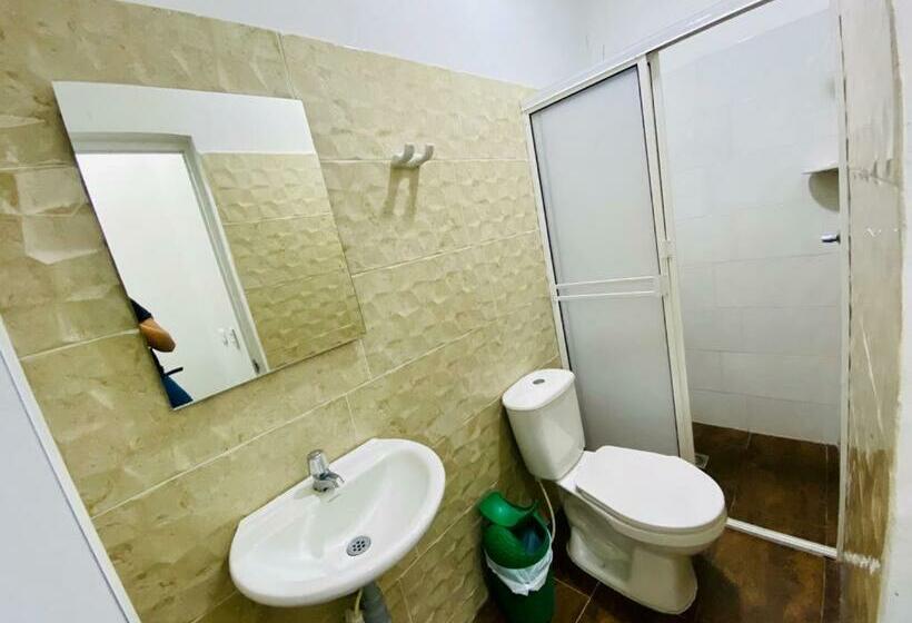 غرفة قياسية, Villa Paraguay