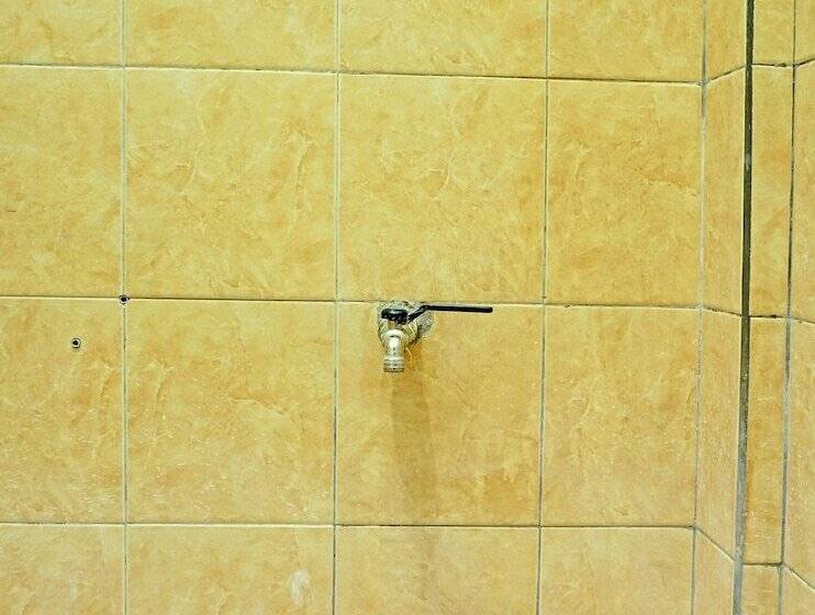 חדר סטנדרט, Spot On 92400 Dhaha Penginapan House Syariah