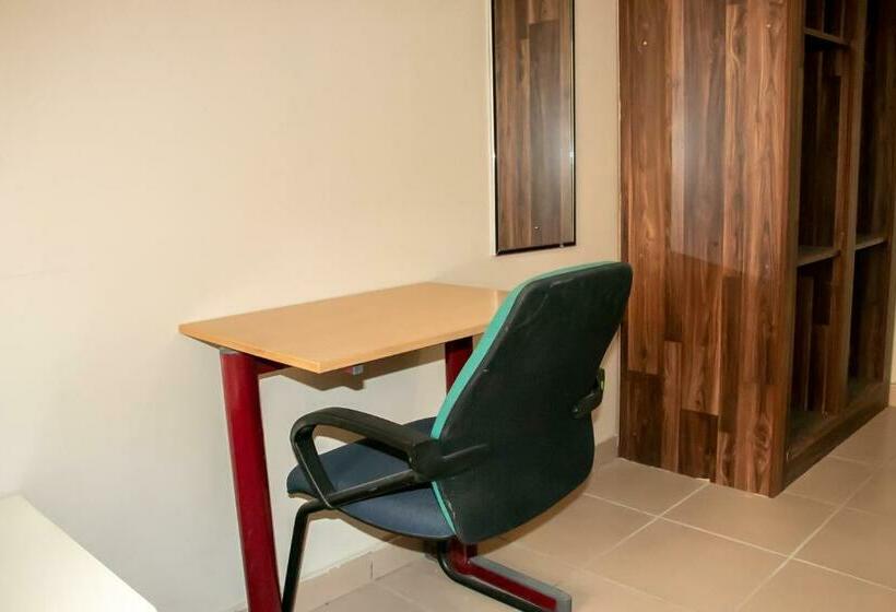 חדר דלוקס, The Grange Hotel Ghana