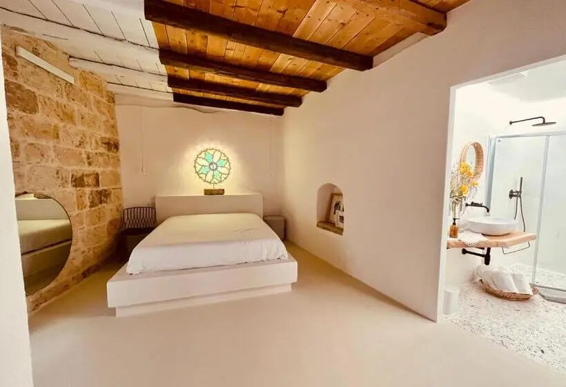 デラックスルーム, Hydria Guest House Art Gallery