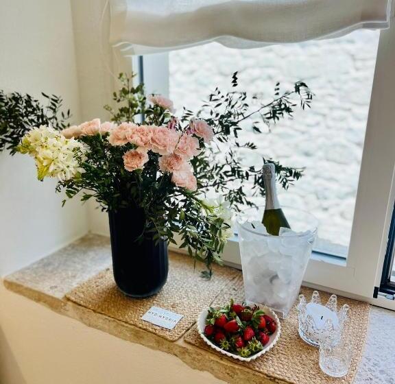 חדר סטנדרט עם ג'קוזי, Hydria Guest House Art Gallery