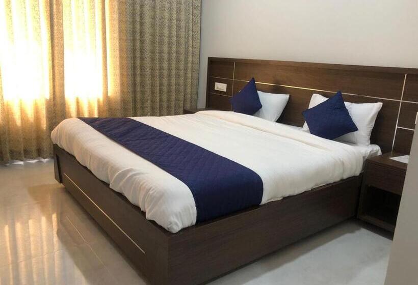 Номер Deluxe, City Plaza