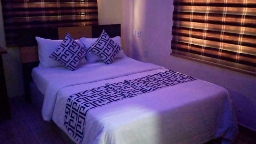 اتاق لوکس یک تخته, Mt Deluxe