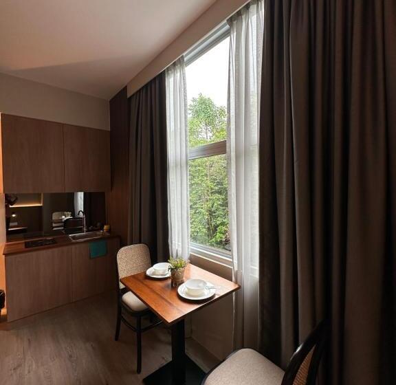 غرفة ديلوكس, Roxy Hotel Aiman