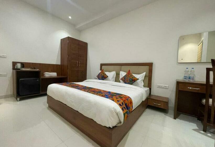 Standardrum, Seth Residency Near Golden Temple