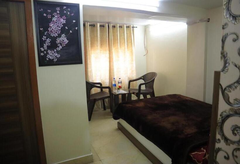 Fyrbädds Deluxerum, Seth Residency Near Golden Temple