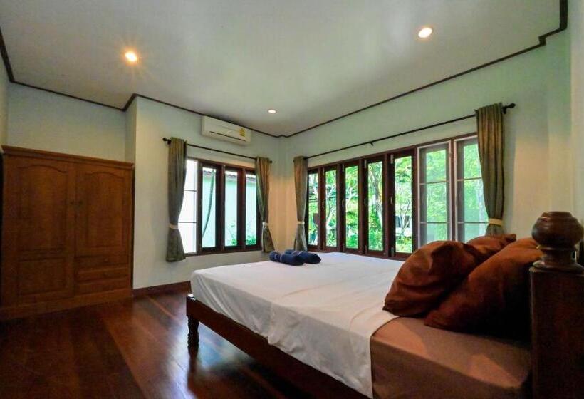 غرفة قياسية رباعية, Poowadee Resort