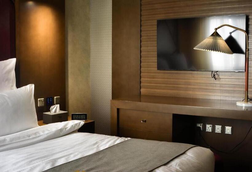 Suite Familiar, Redwaves Hotel فندق ريدويفز