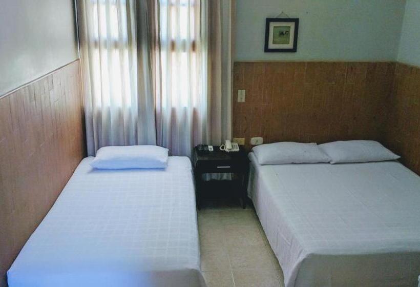 スタンダードトリプルルーム, Bahia Blanca