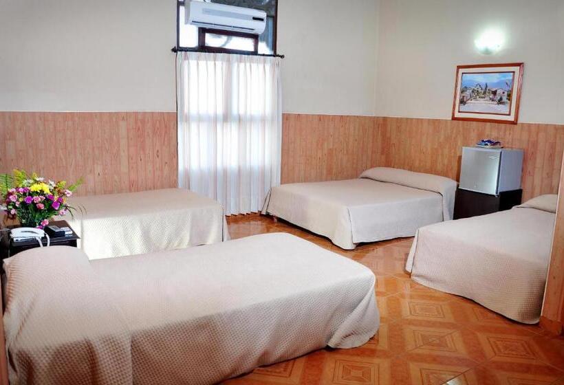 スタンダード４人部屋, Bahia Blanca