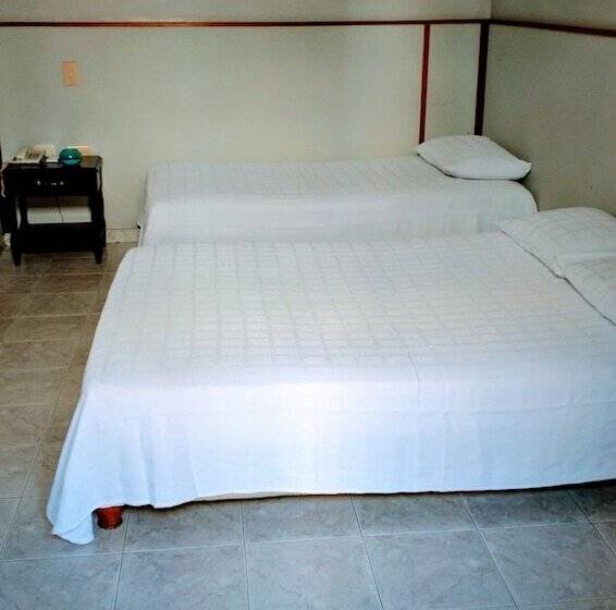 스탠다드 트리플 룸, Bahia Blanca