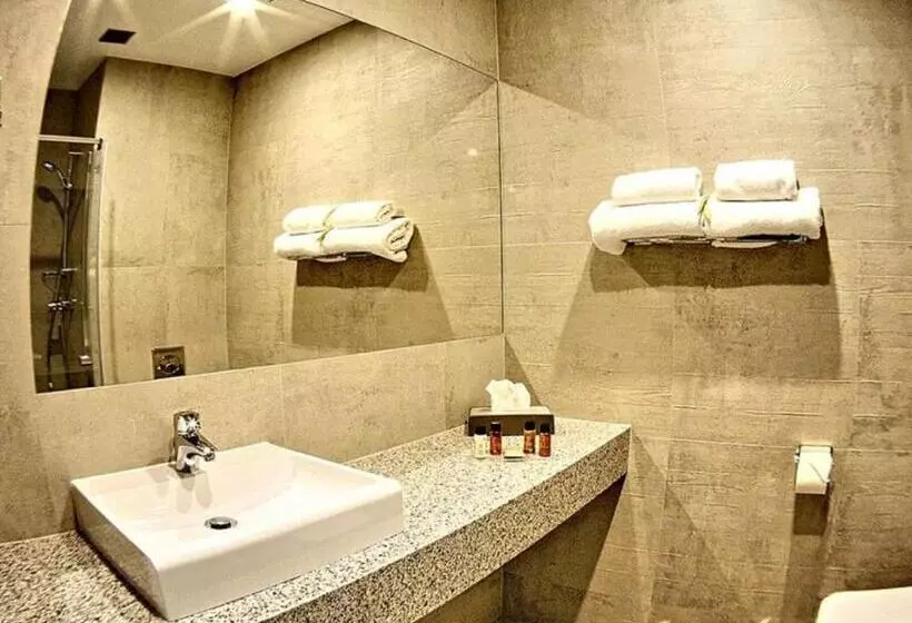 キングサイズベッドのスーペリアルーム, Park Hotel & Restauracja Browar Brzeg
