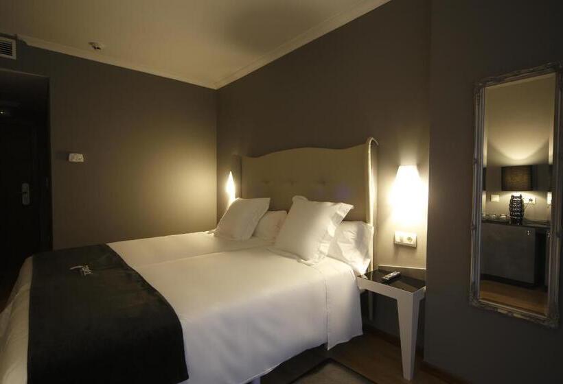 スタンダードルーム, Capitol Boutique