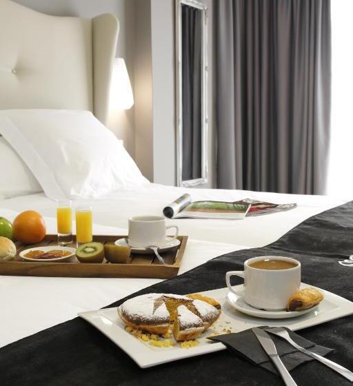 スタンダードルーム, Capitol Boutique