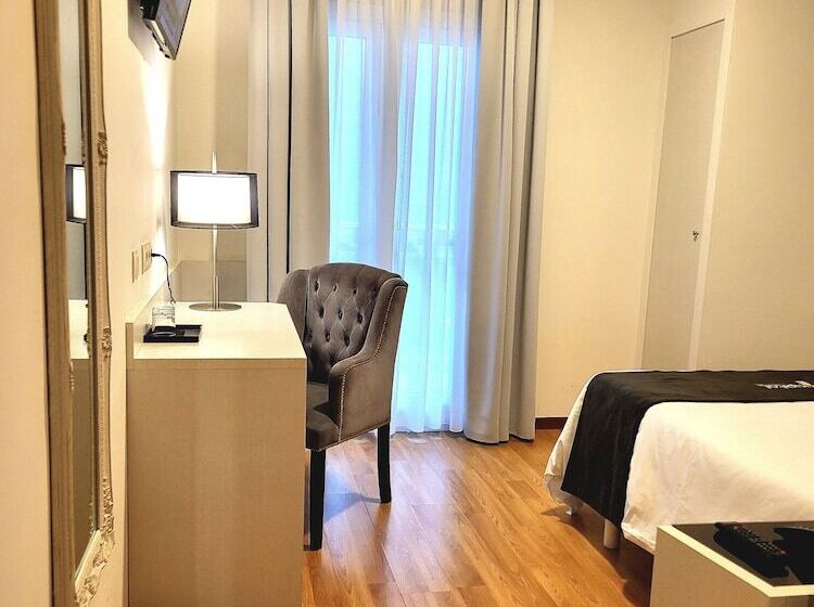 スタンダードシングルルーム, Capitol Boutique