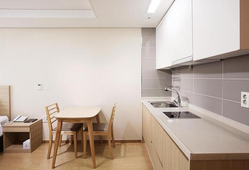 シティビューのスーペリアルーム, Crown Harbor Hotel Busan