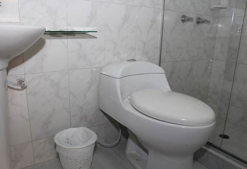 四人标准间, Dorado Plaza Bogota