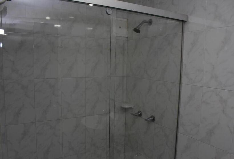 חדר סטנדרט לשלושה, Dorado Plaza Bogota
