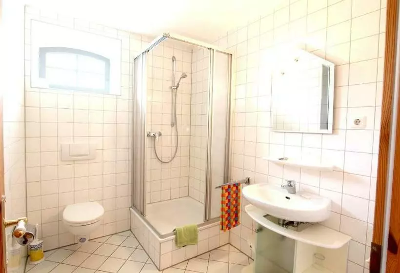 Standard Yhden Hengen Huone, Gästehaus Münks