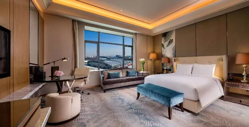 キングサイズベッドのスタンダードルーム, Hilton Urumqi